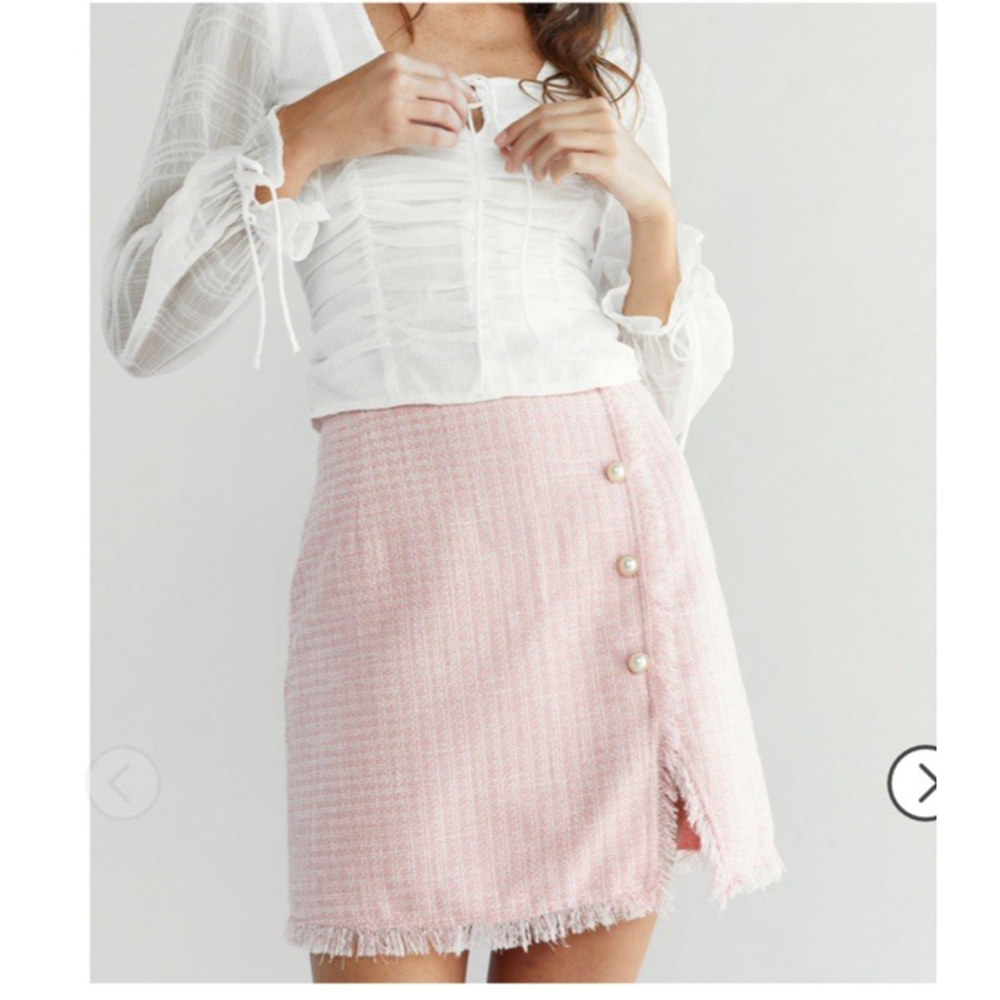 New‎ Francesca's Blue Rain Pink Tweed Mini Skirt Medium Front Slit Pearl Buttons